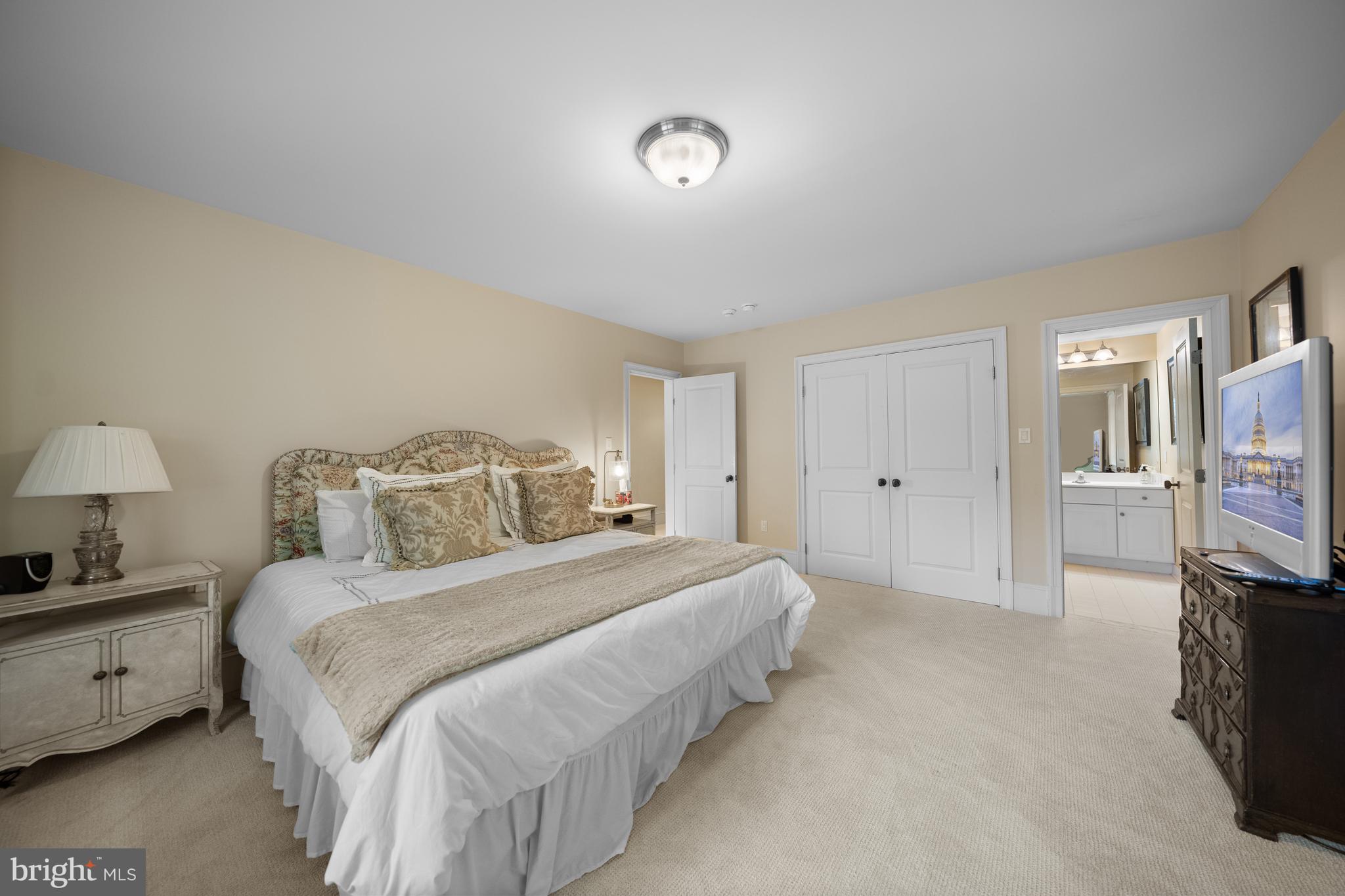 10 BURNING TREE COURT