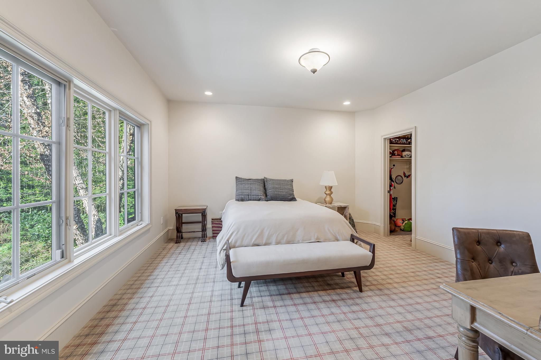 10 BURNING TREE COURT