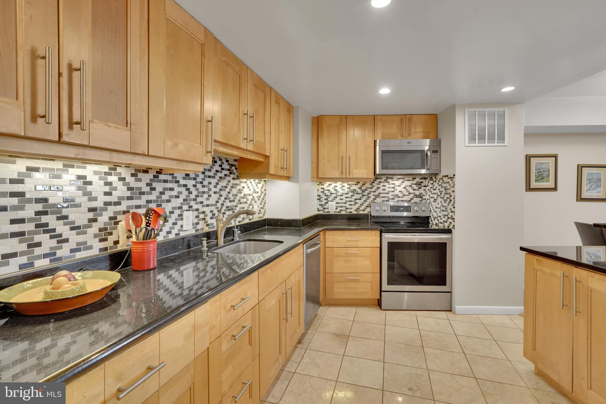 4601 N PARK AVENUE 710-K
