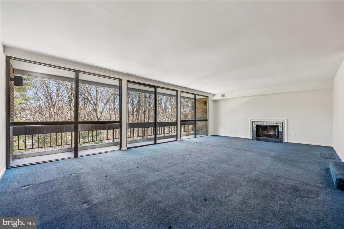 4978 SENTINEL DRIVE 12-306