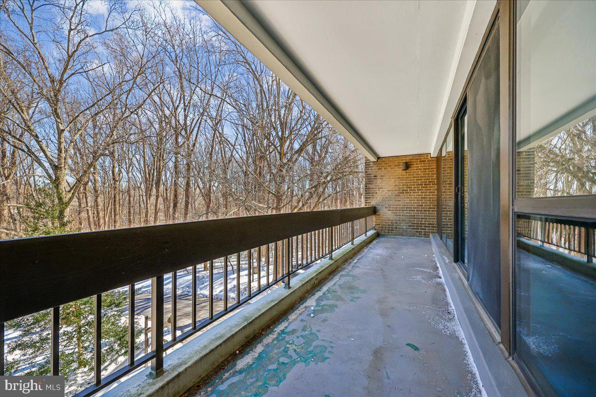 4978 SENTINEL DRIVE 12-306