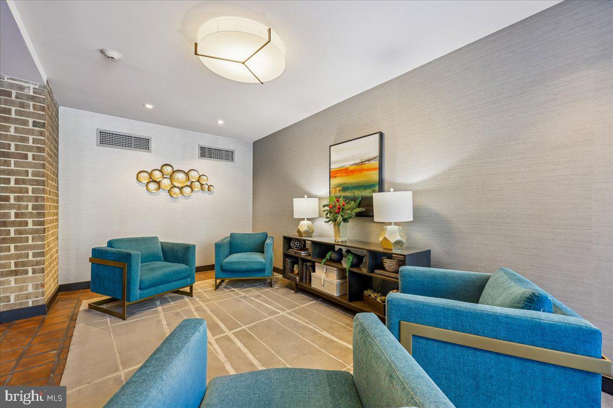 4978 SENTINEL DRIVE 12-306