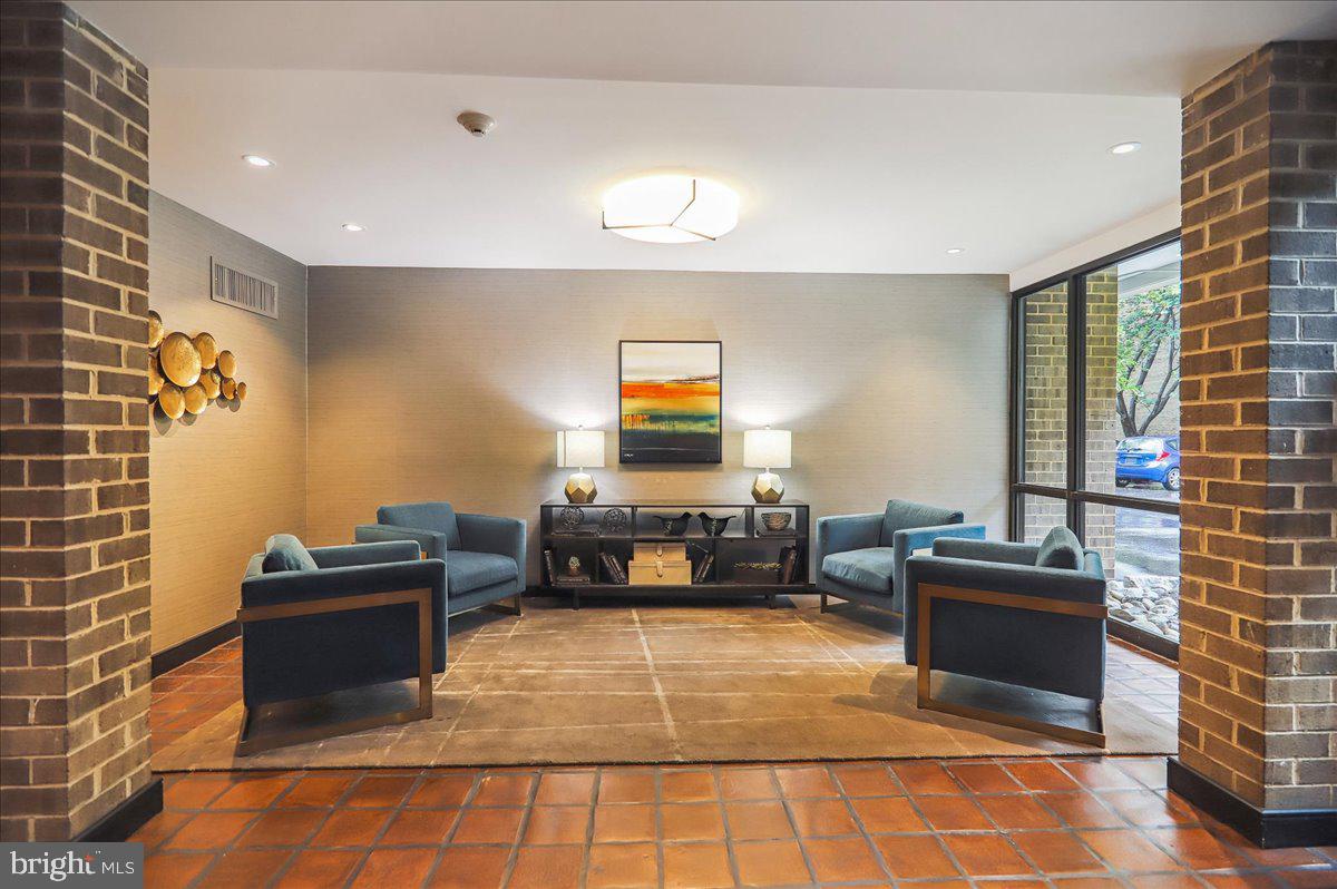 4978 SENTINEL DRIVE 12-306
