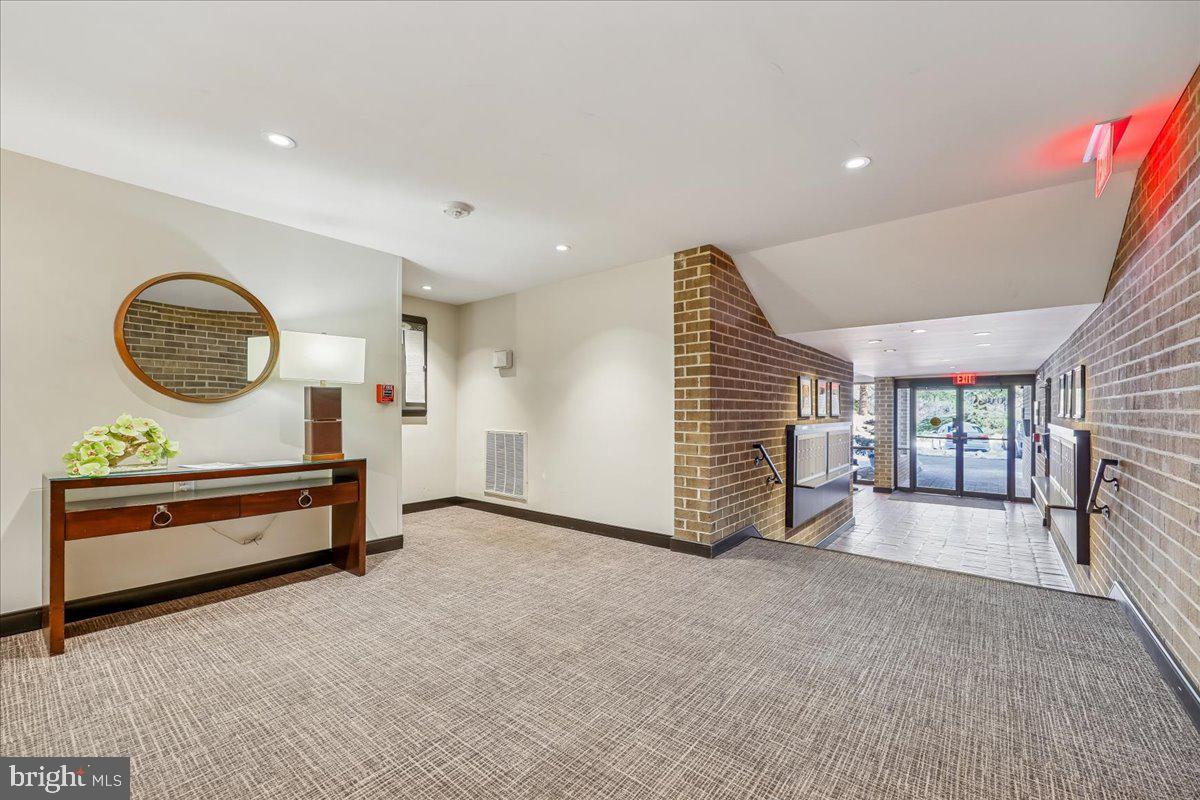 4978 SENTINEL DRIVE 12-306