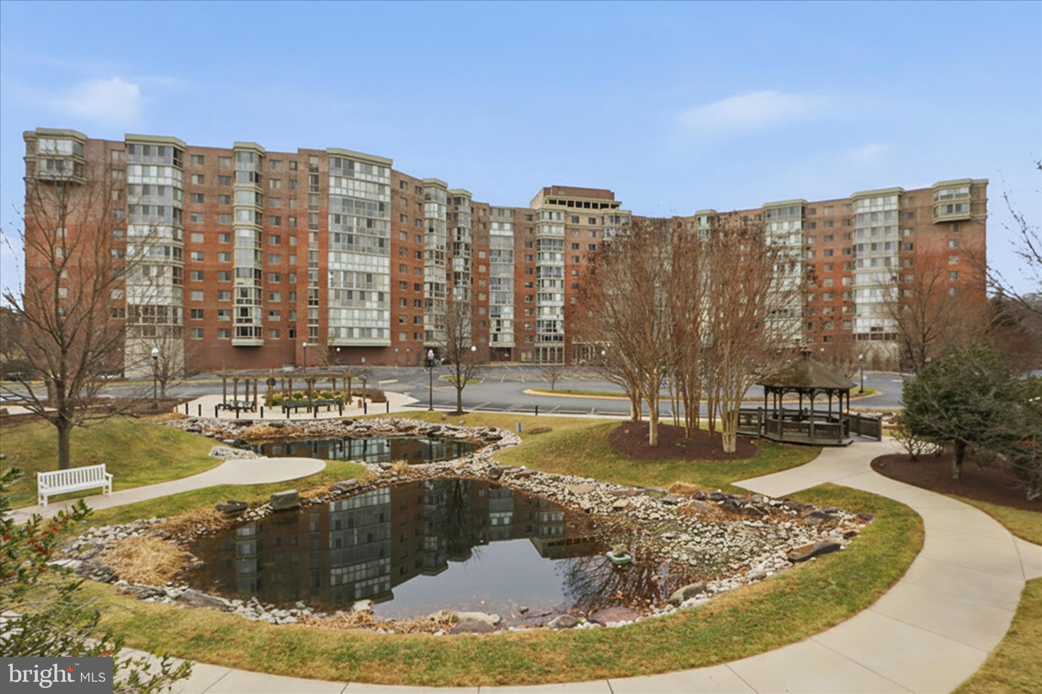 3100 N LEISURE WORLD BOULEVARD 818