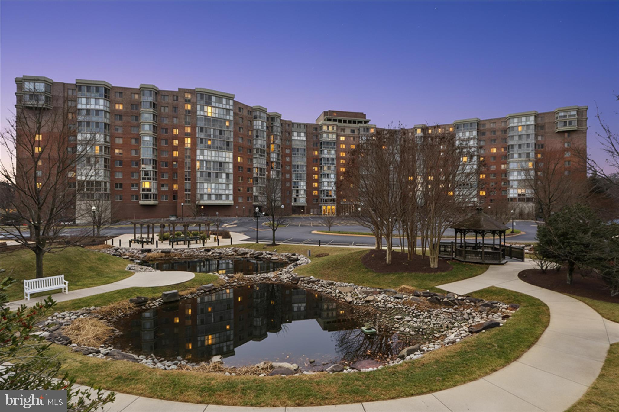 3100 N LEISURE WORLD BOULEVARD 818