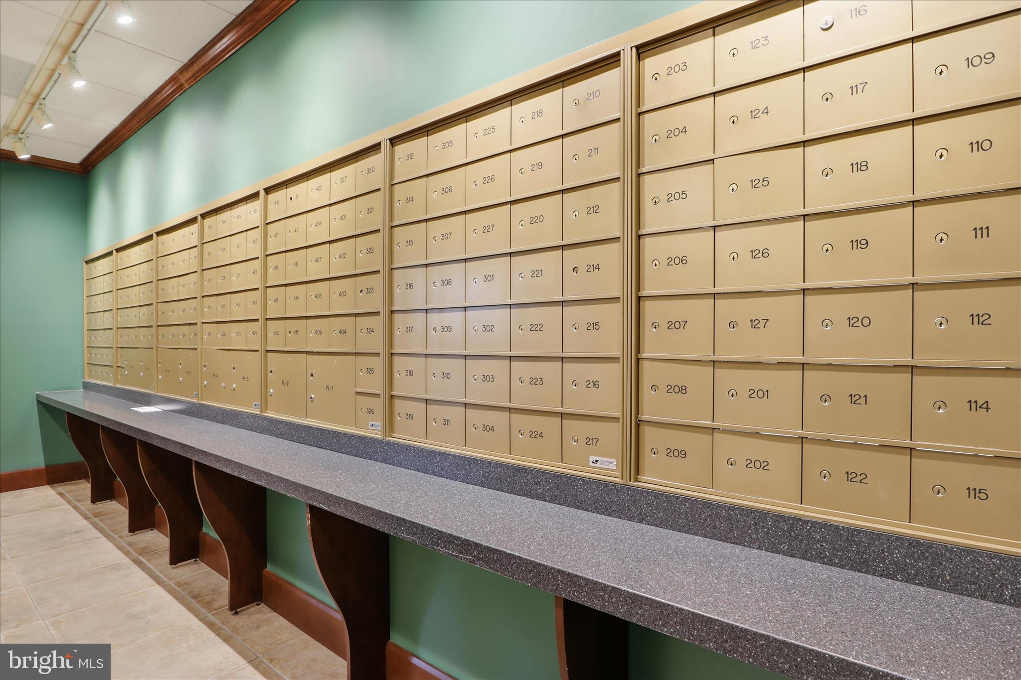 3100 N LEISURE WORLD BOULEVARD 818