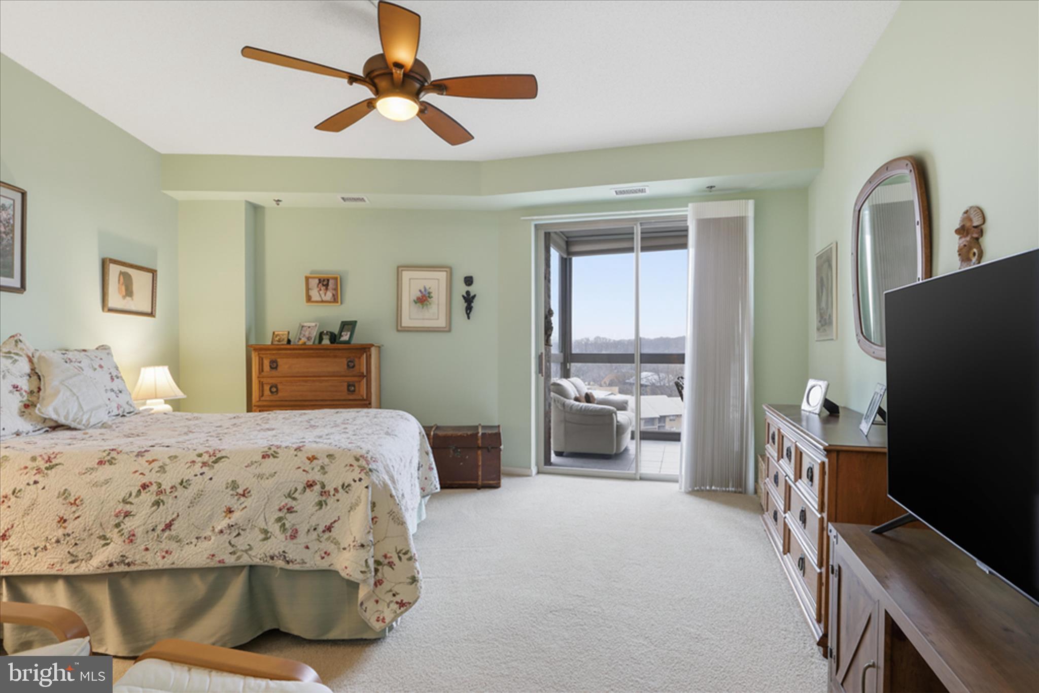 3100 N LEISURE WORLD BOULEVARD 818