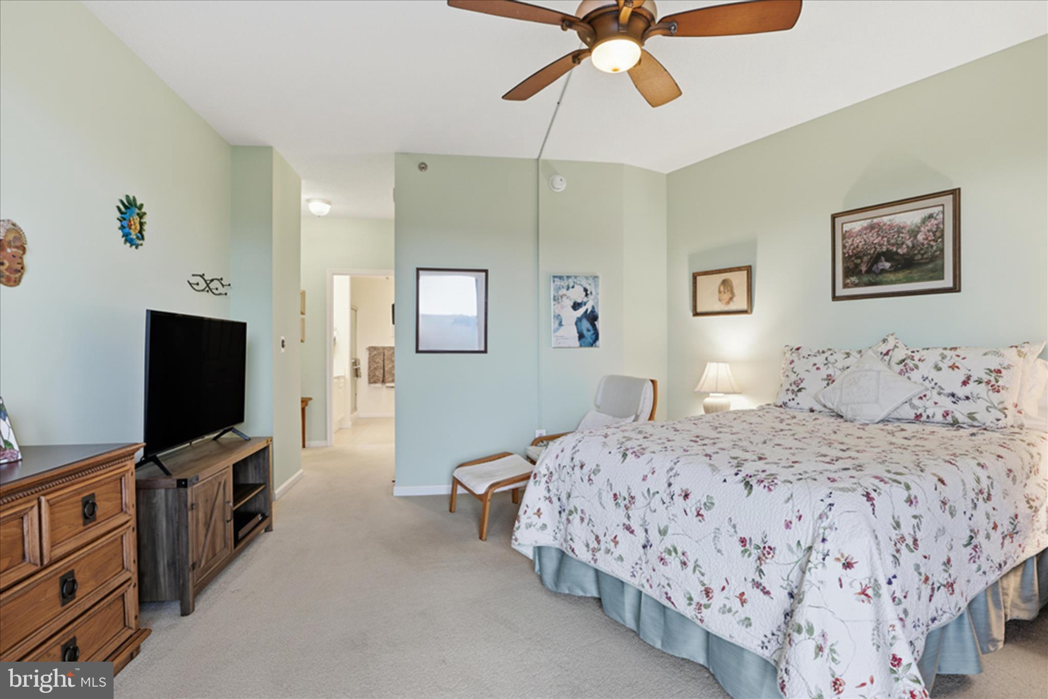 3100 N LEISURE WORLD BOULEVARD 818