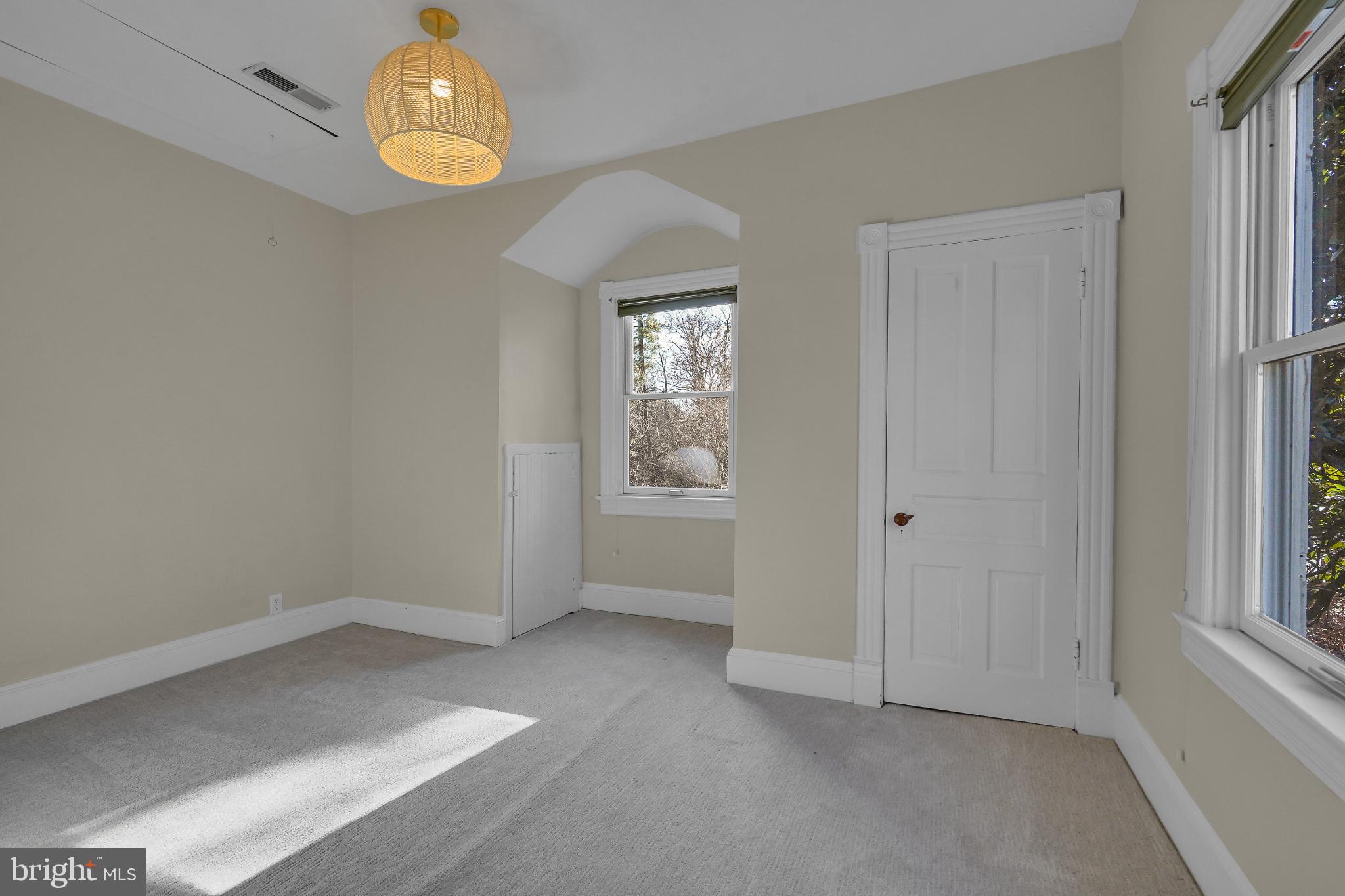 10312 KENSINGTON PARKWAY