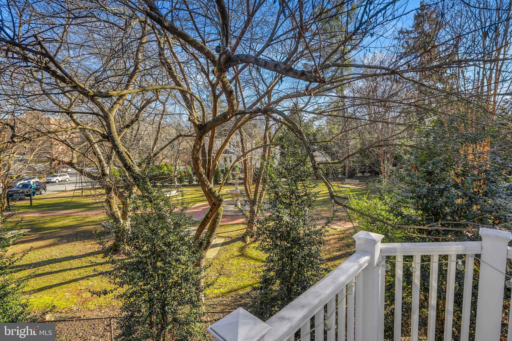 10312 KENSINGTON PARKWAY