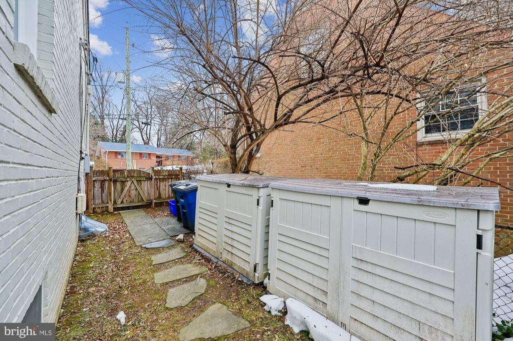 4626 WOODFIELD ROAD