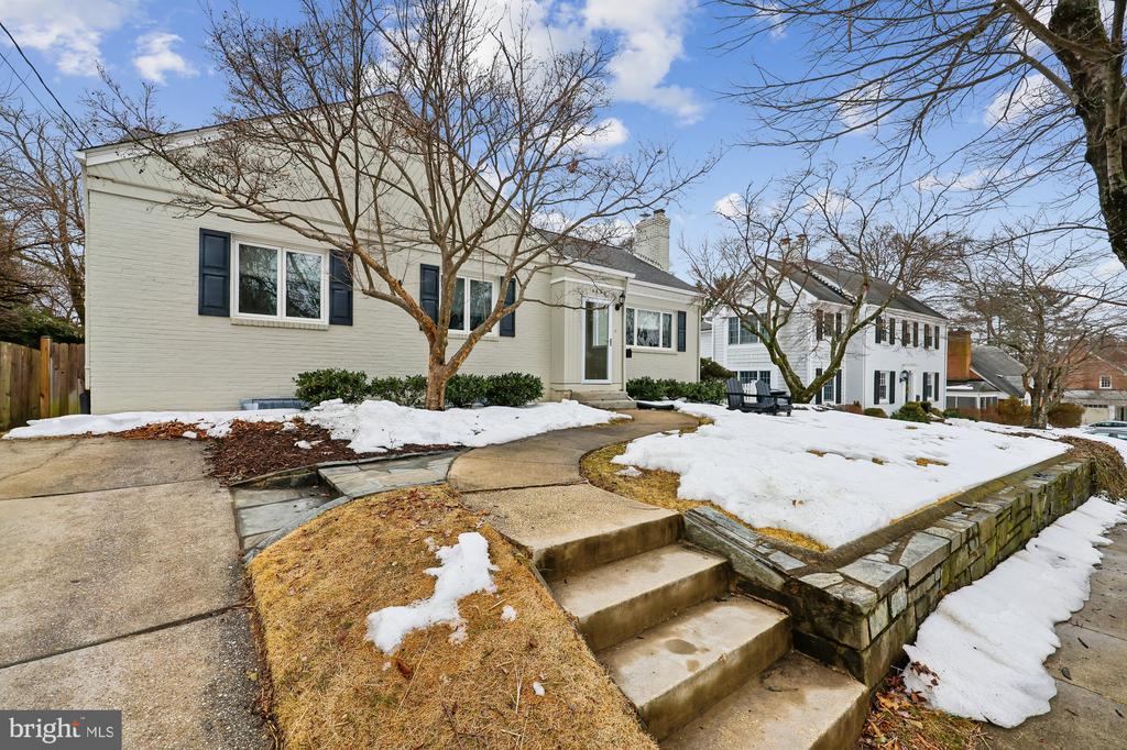4626 WOODFIELD ROAD