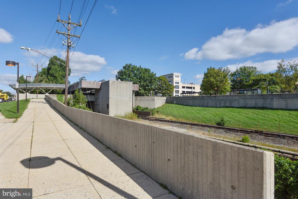 4626 WOODFIELD ROAD