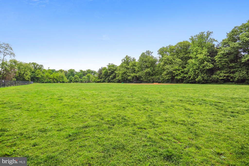 4626 WOODFIELD ROAD