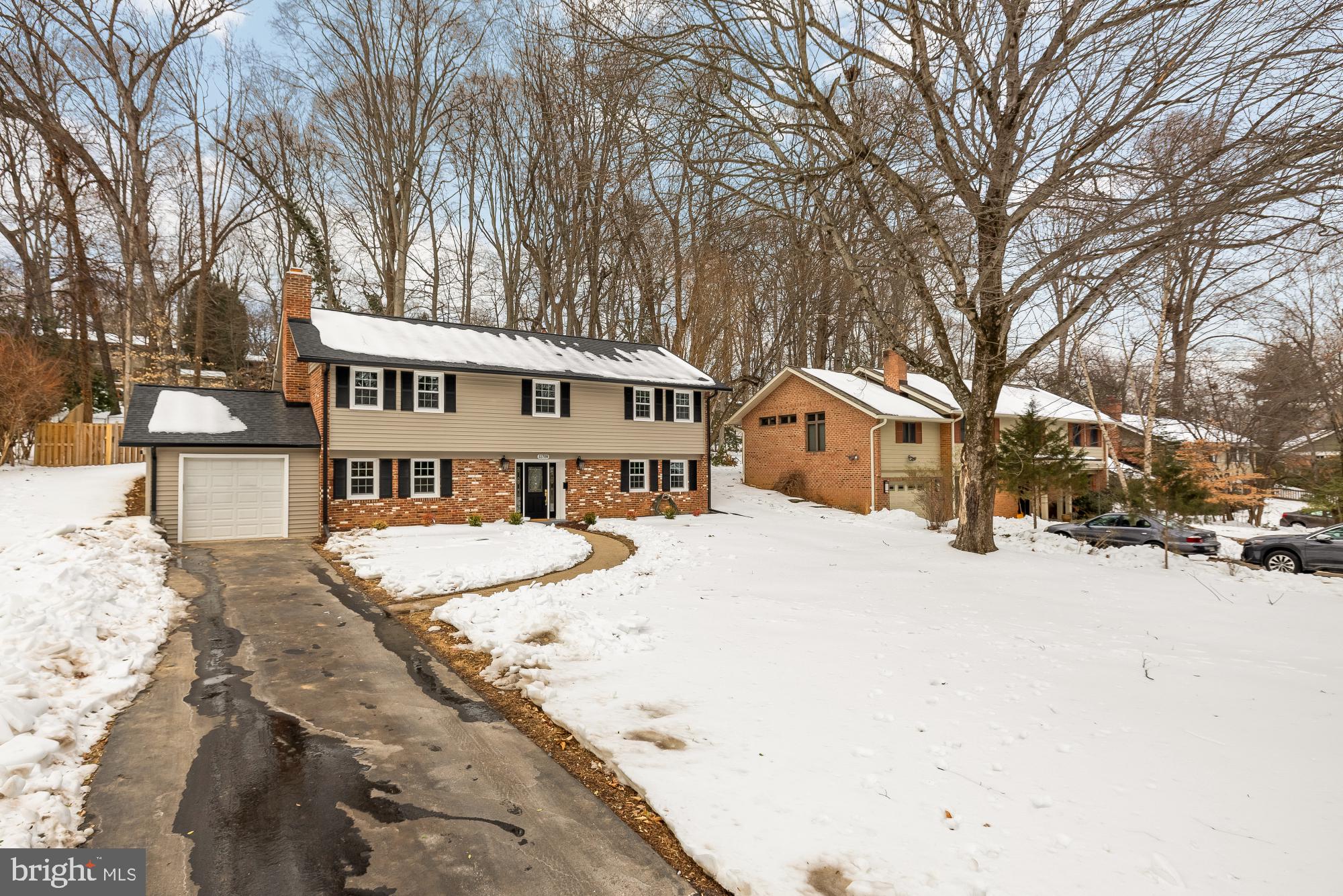 11708 STONEWOOD