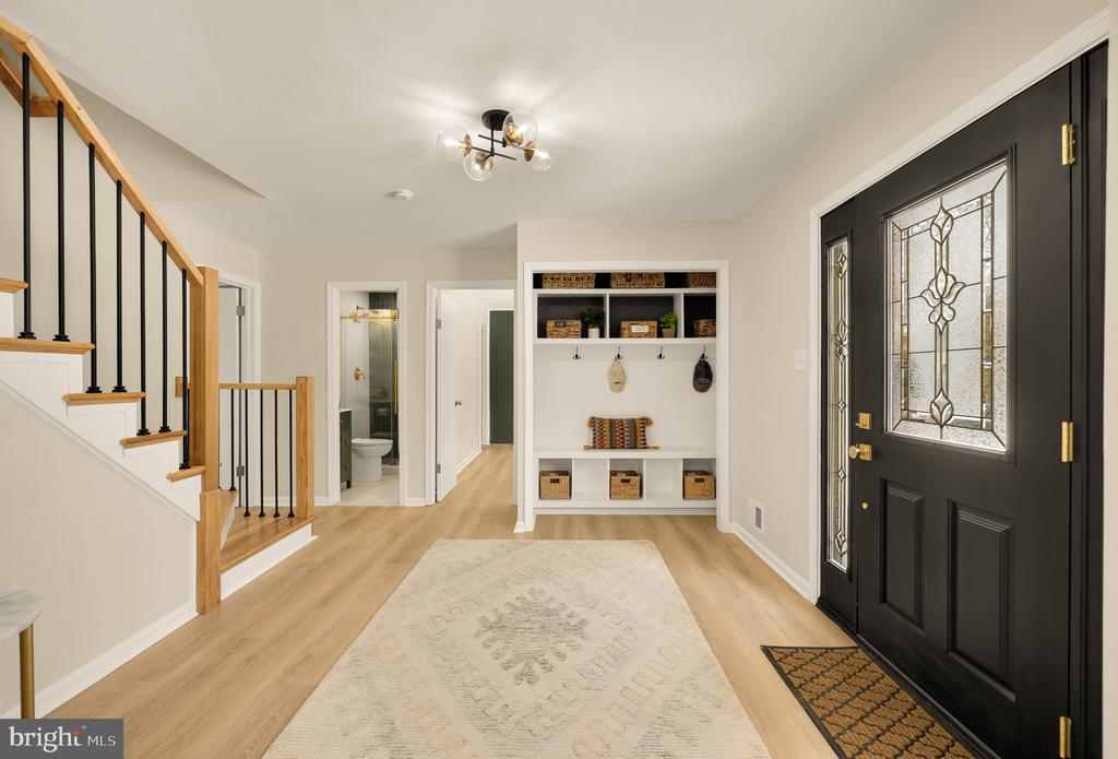 11708 STONEWOOD
