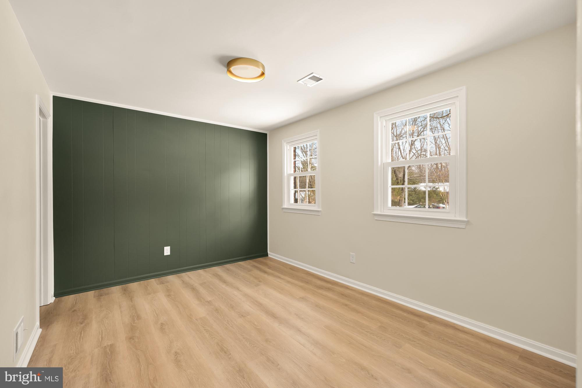 11708 STONEWOOD