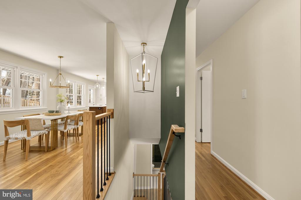 11708 STONEWOOD