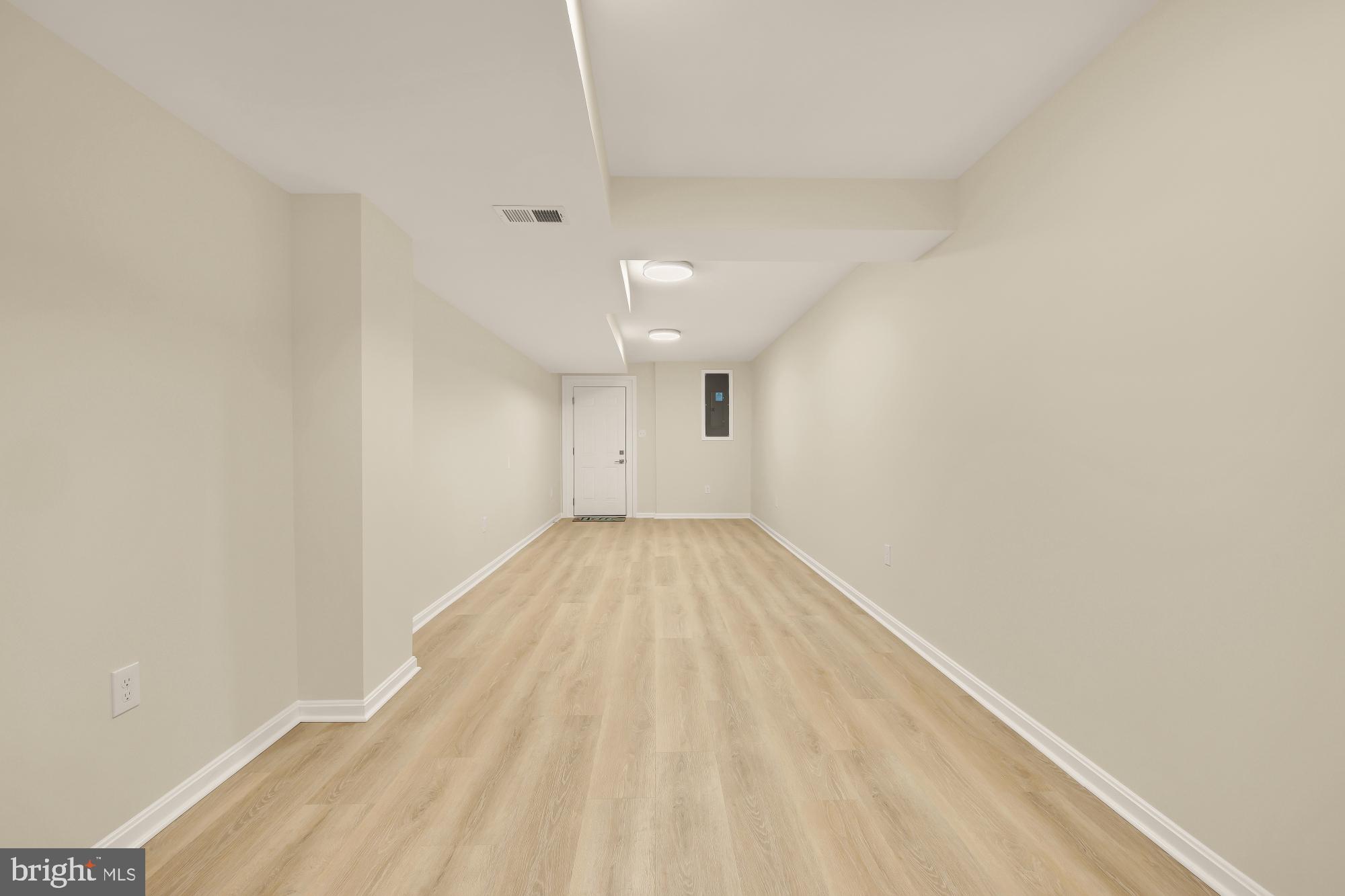 11708 STONEWOOD