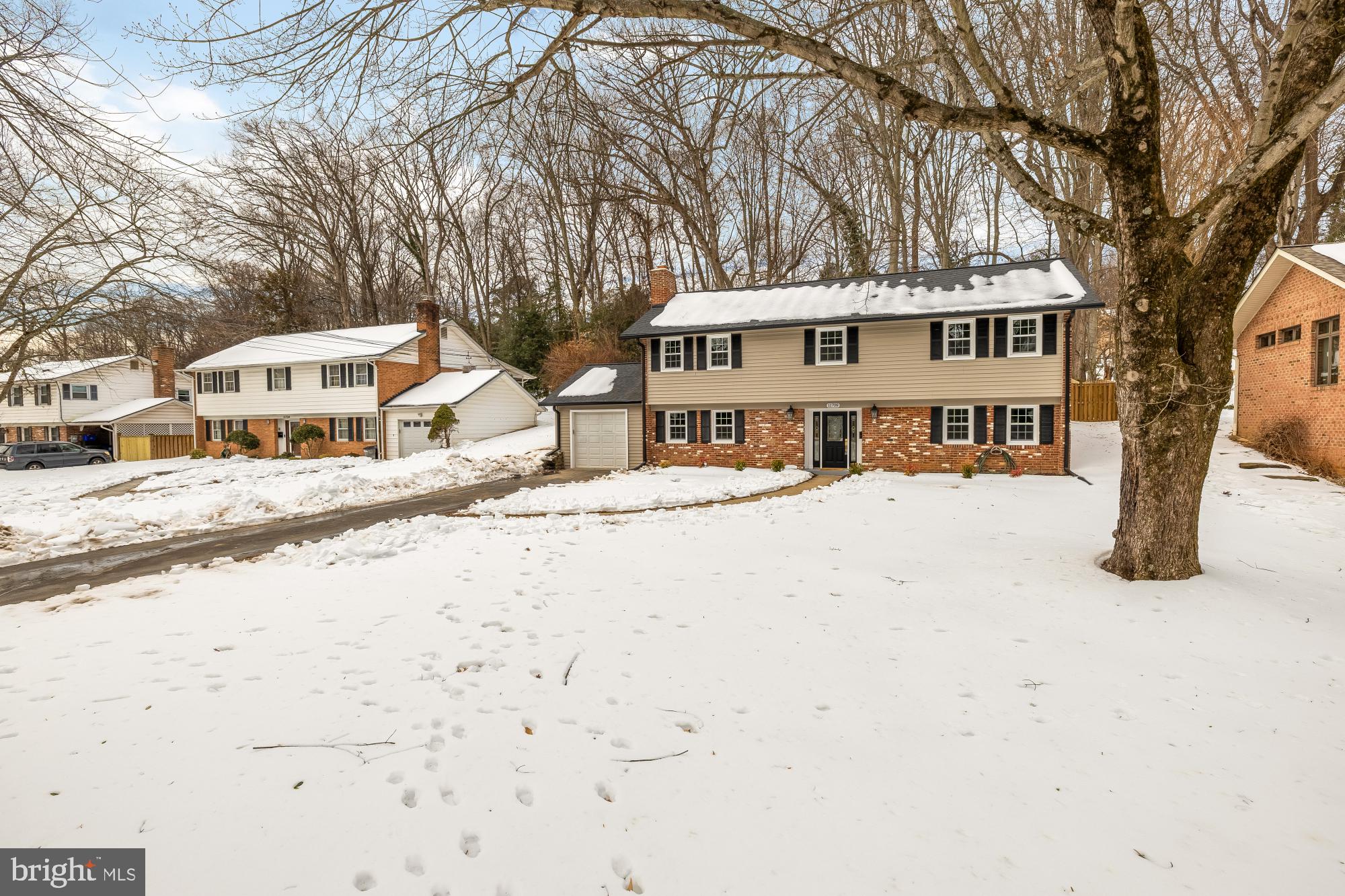 11708 STONEWOOD