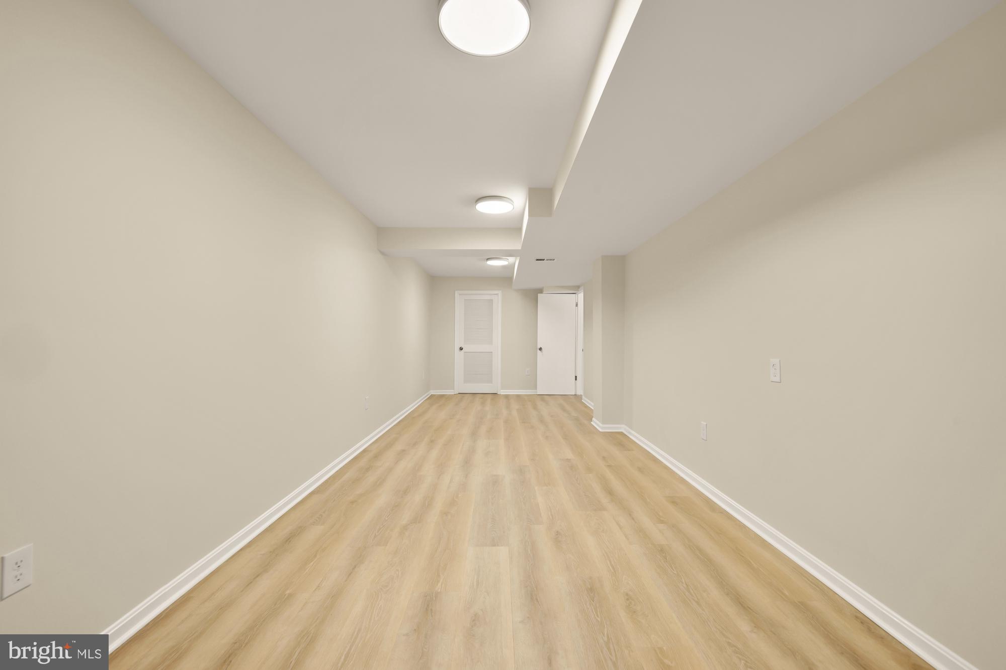 11708 STONEWOOD