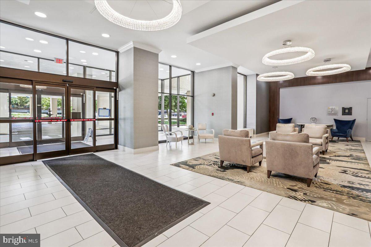 4515 WILLARD AVENUE 709