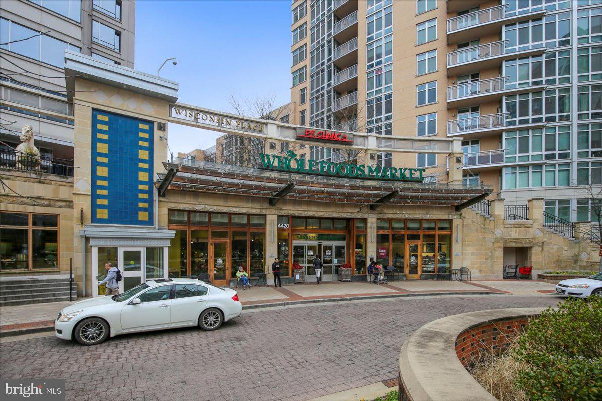4515 WILLARD AVENUE 709
