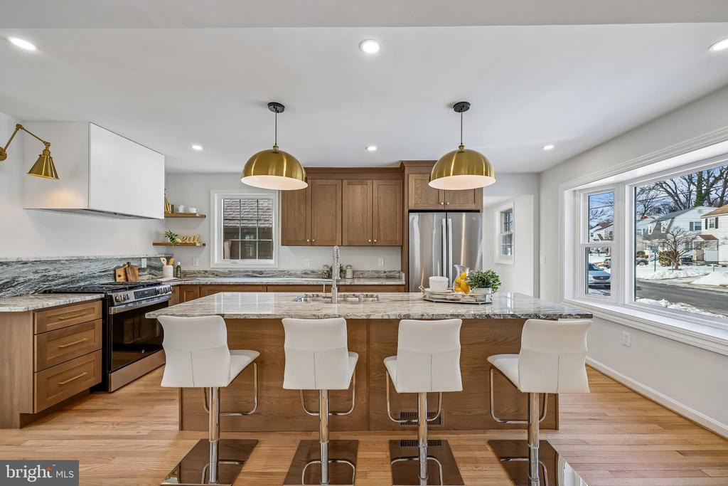 721 MAPLETON ROAD