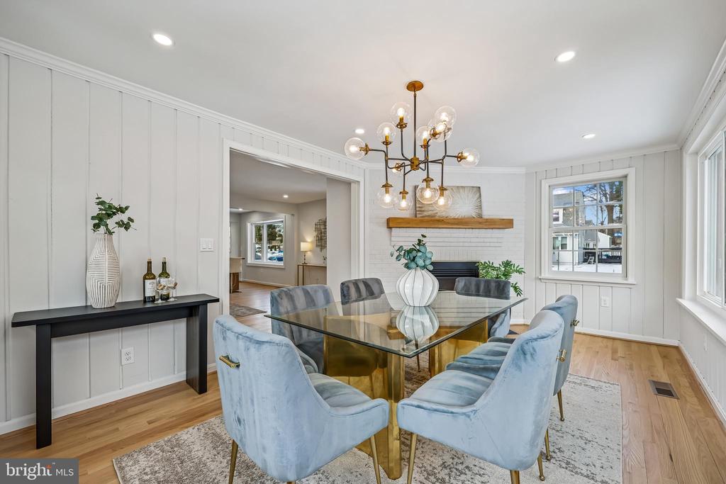 721 MAPLETON ROAD