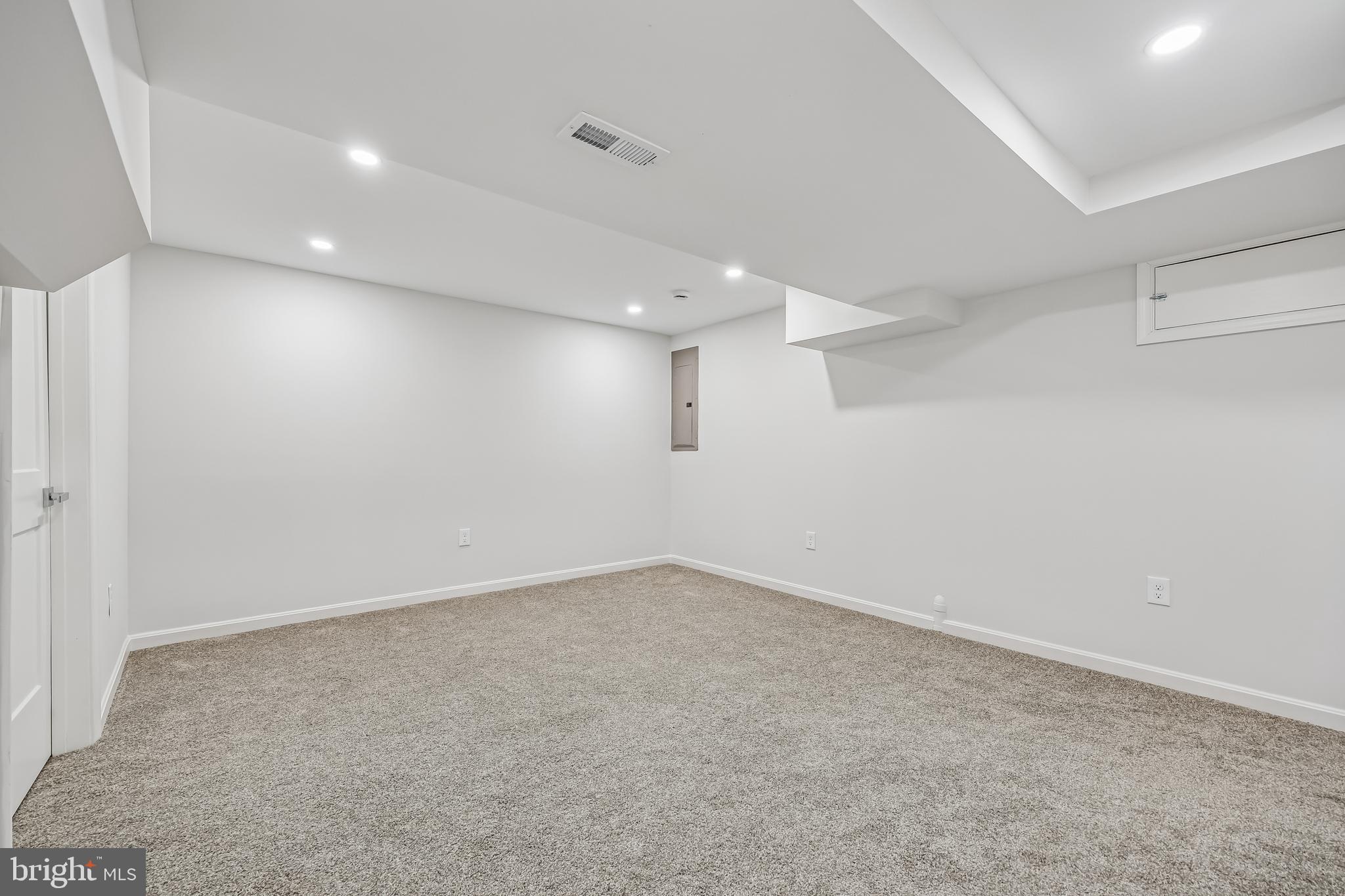 721 MAPLETON ROAD