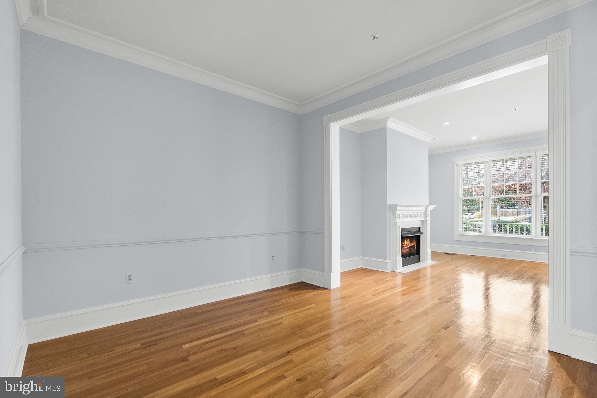 7465 ARLINGTON ROAD