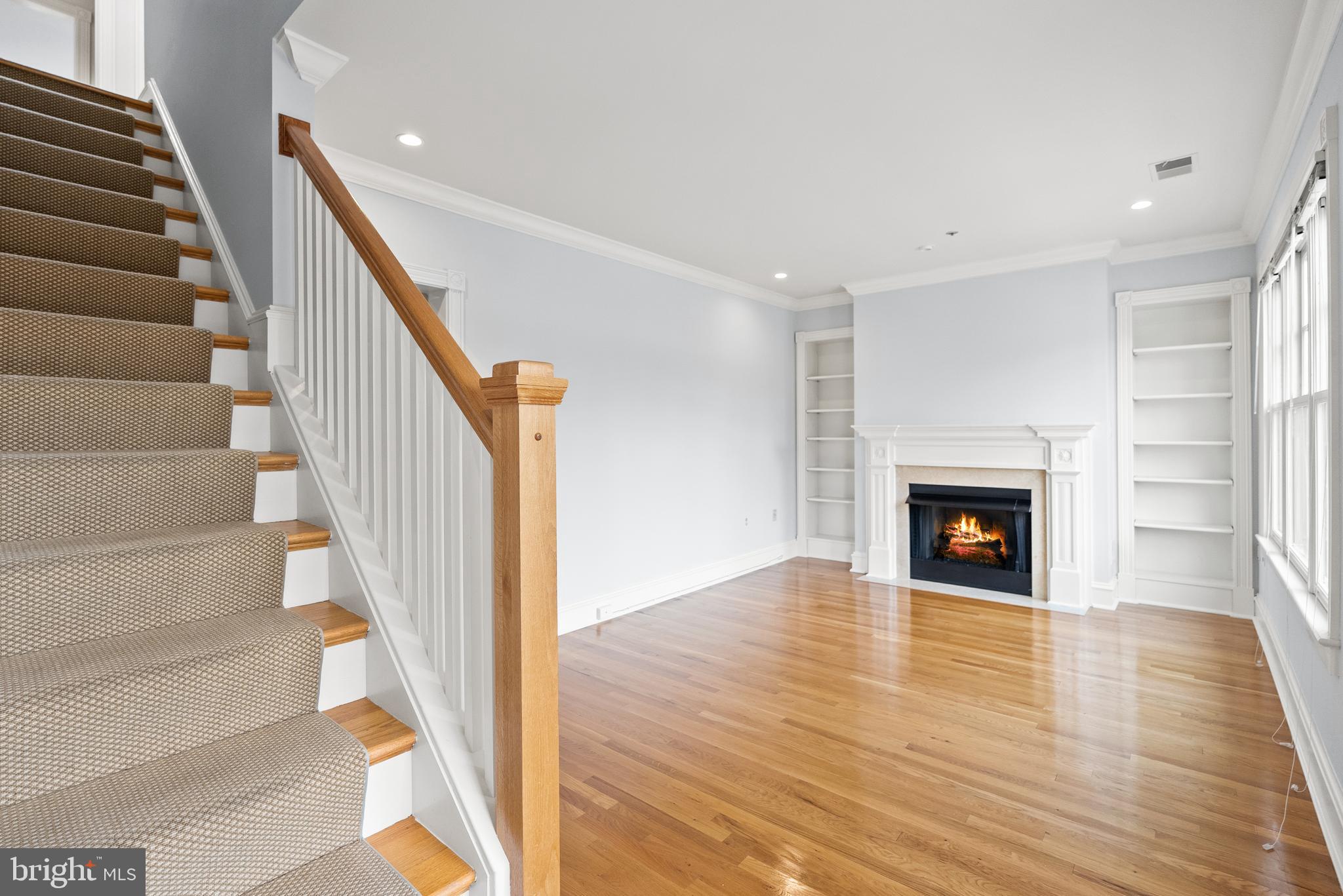7465 ARLINGTON ROAD