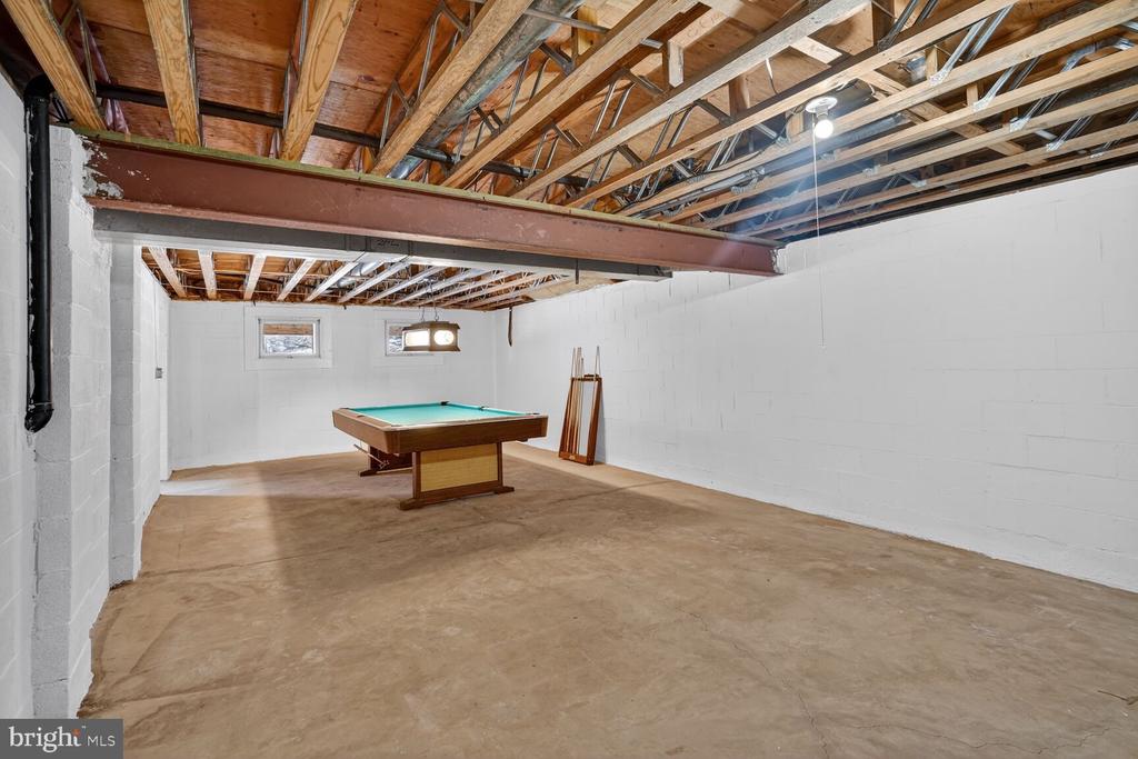 15200 WINSTEAD LANE