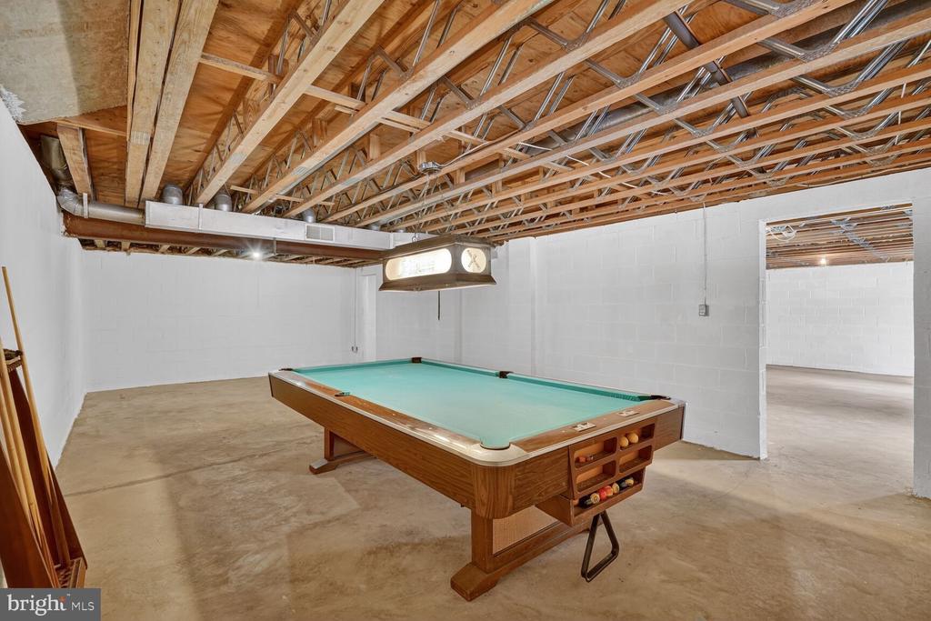 15200 WINSTEAD LANE