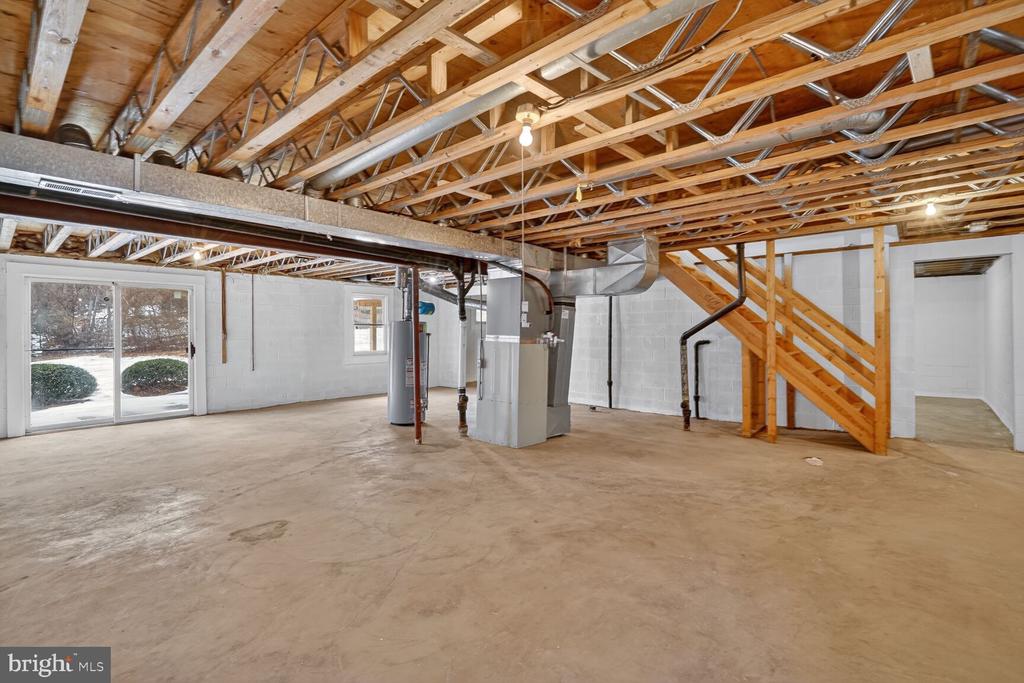 15200 WINSTEAD LANE