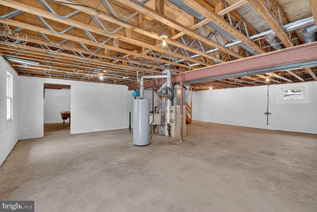 15200 WINSTEAD LANE