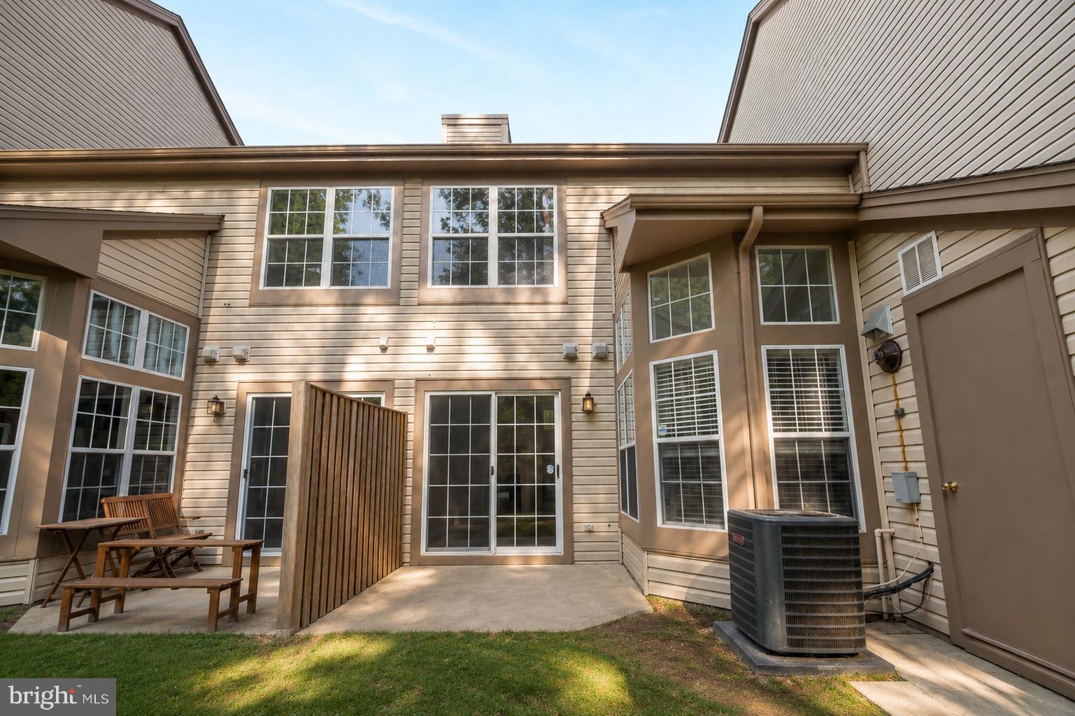 19907 DUNSTABLE CIRCLE 184