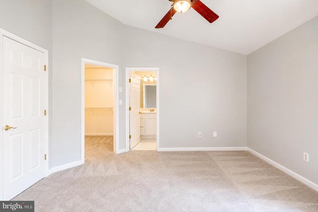 19907 DUNSTABLE CIRCLE 184