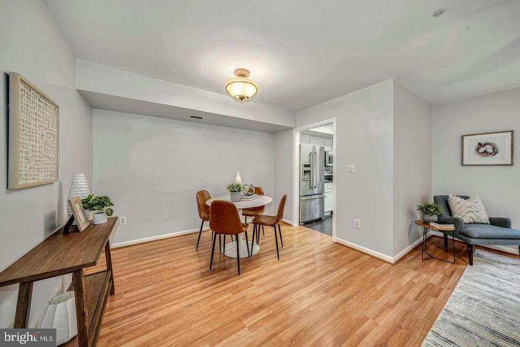 19907 DUNSTABLE CIRCLE 184