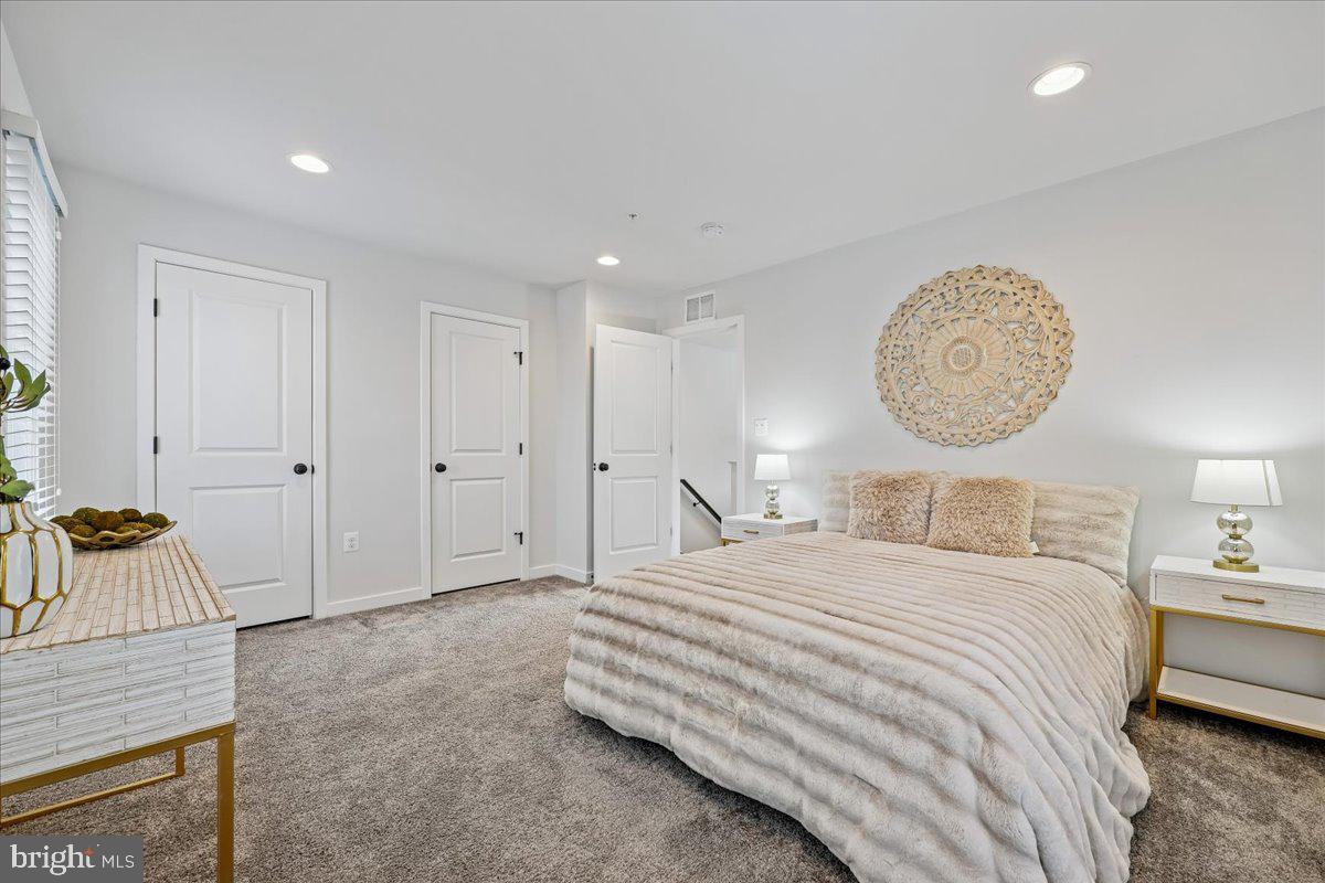 882 THOMPSON CRESCENT 28