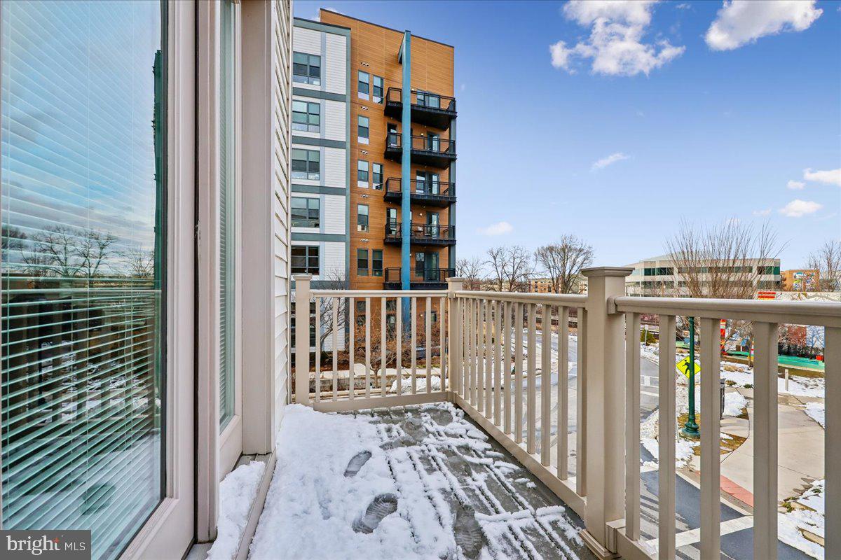 882 THOMPSON CRESCENT 28