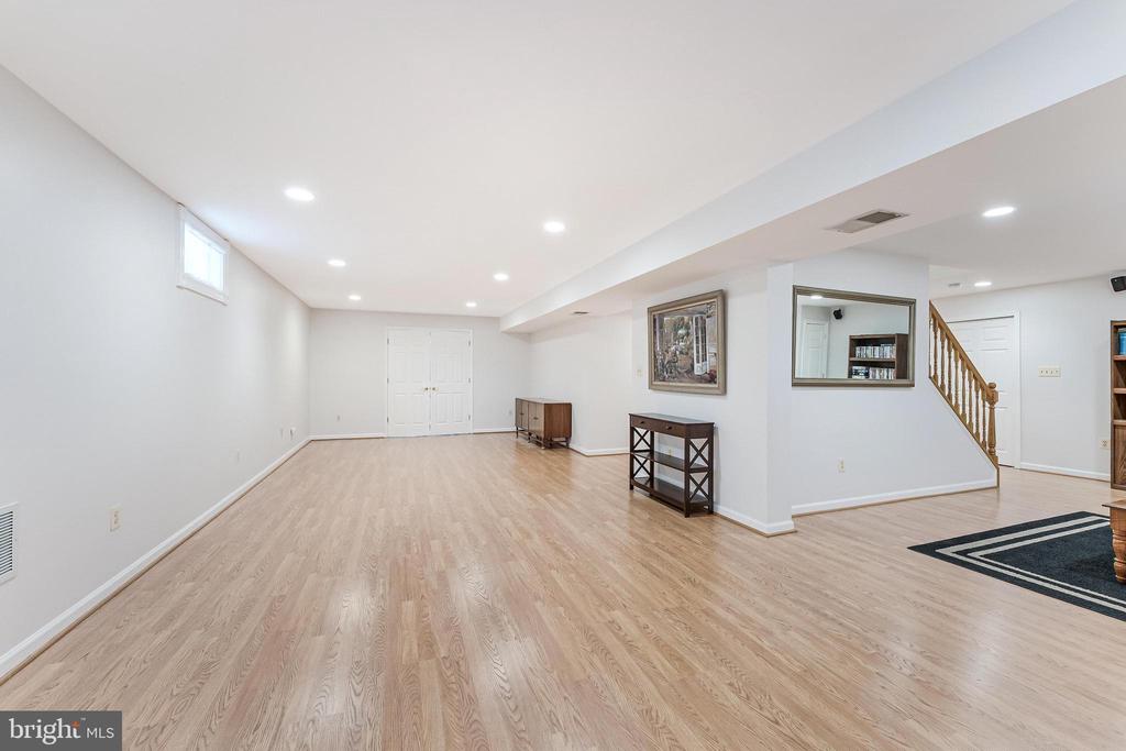 10005 BALD CYPRESS DRIVE