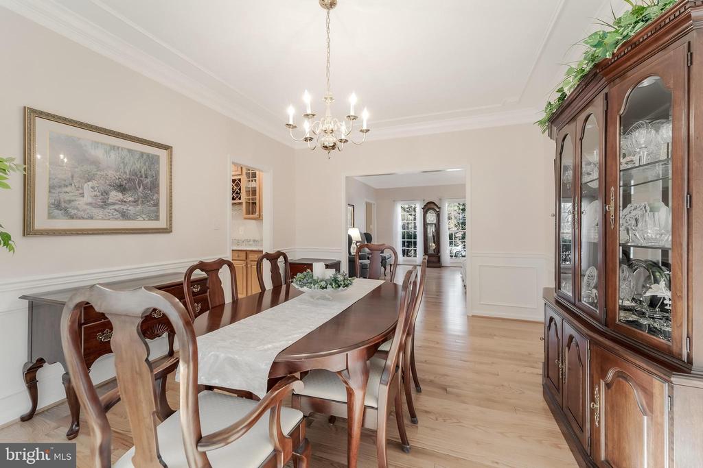 10005 BALD CYPRESS DRIVE