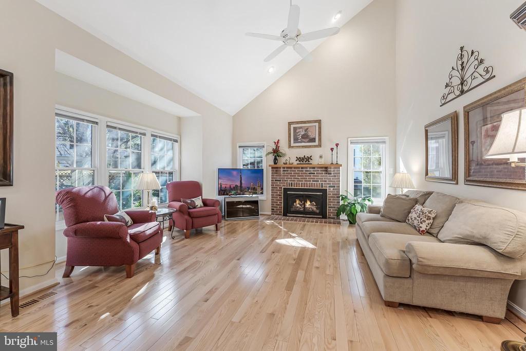10005 BALD CYPRESS DRIVE
