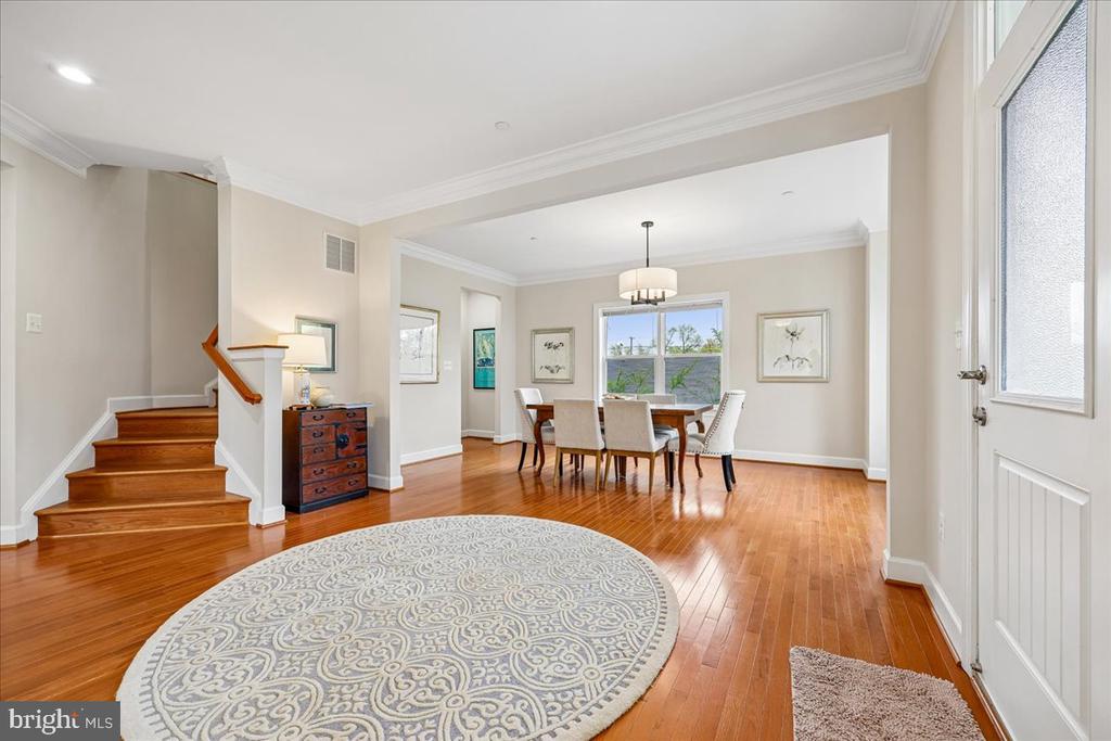 348 HOWARD AVENUE