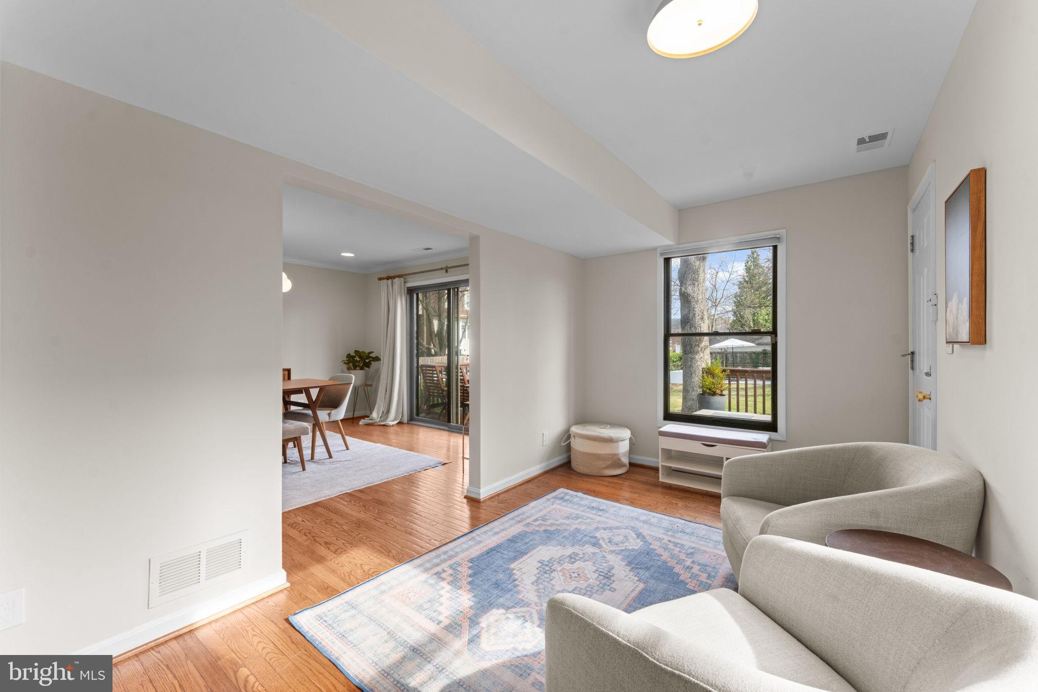 1604 HIGHLAND DRIVE