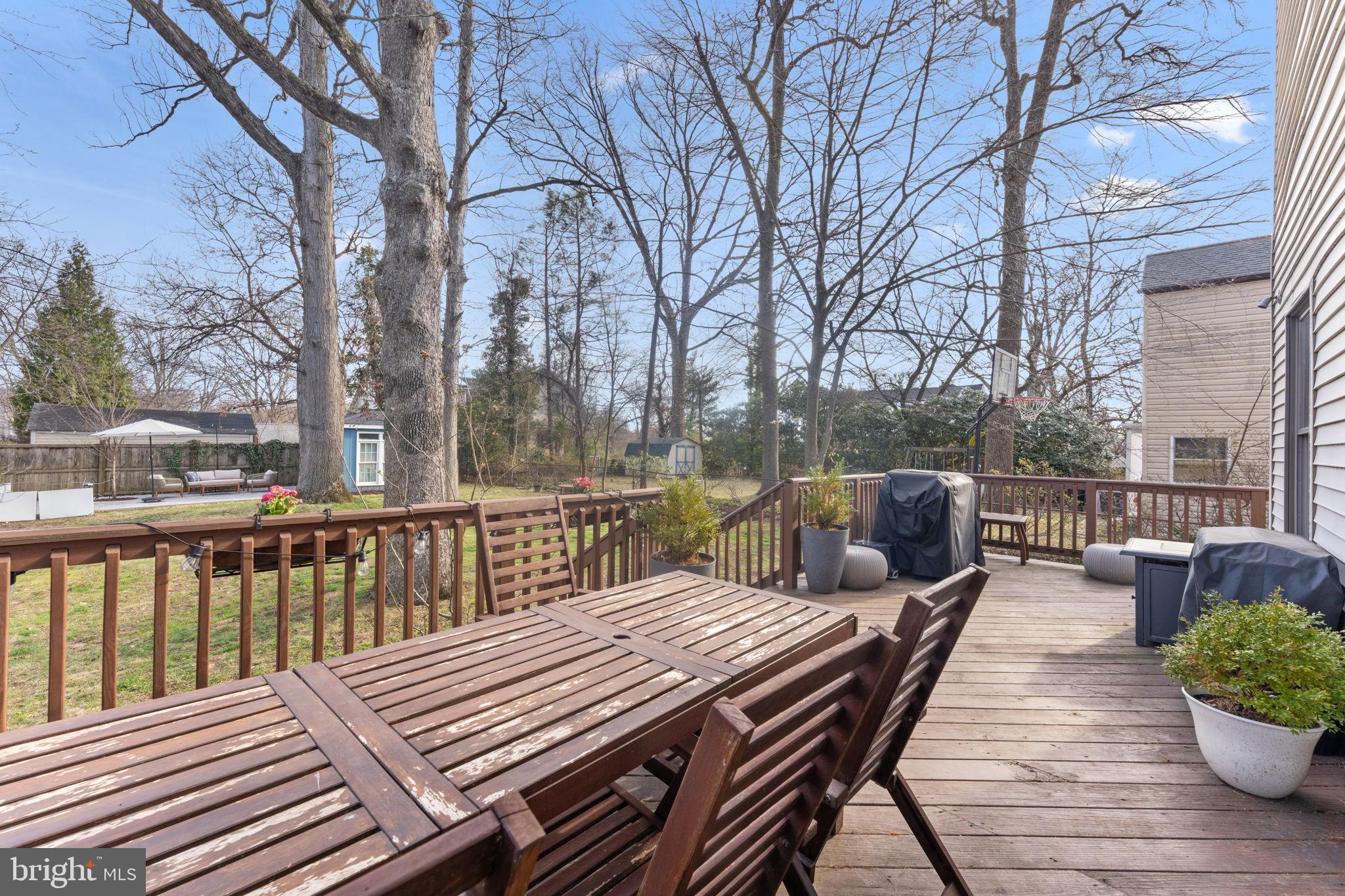 1604 HIGHLAND DRIVE