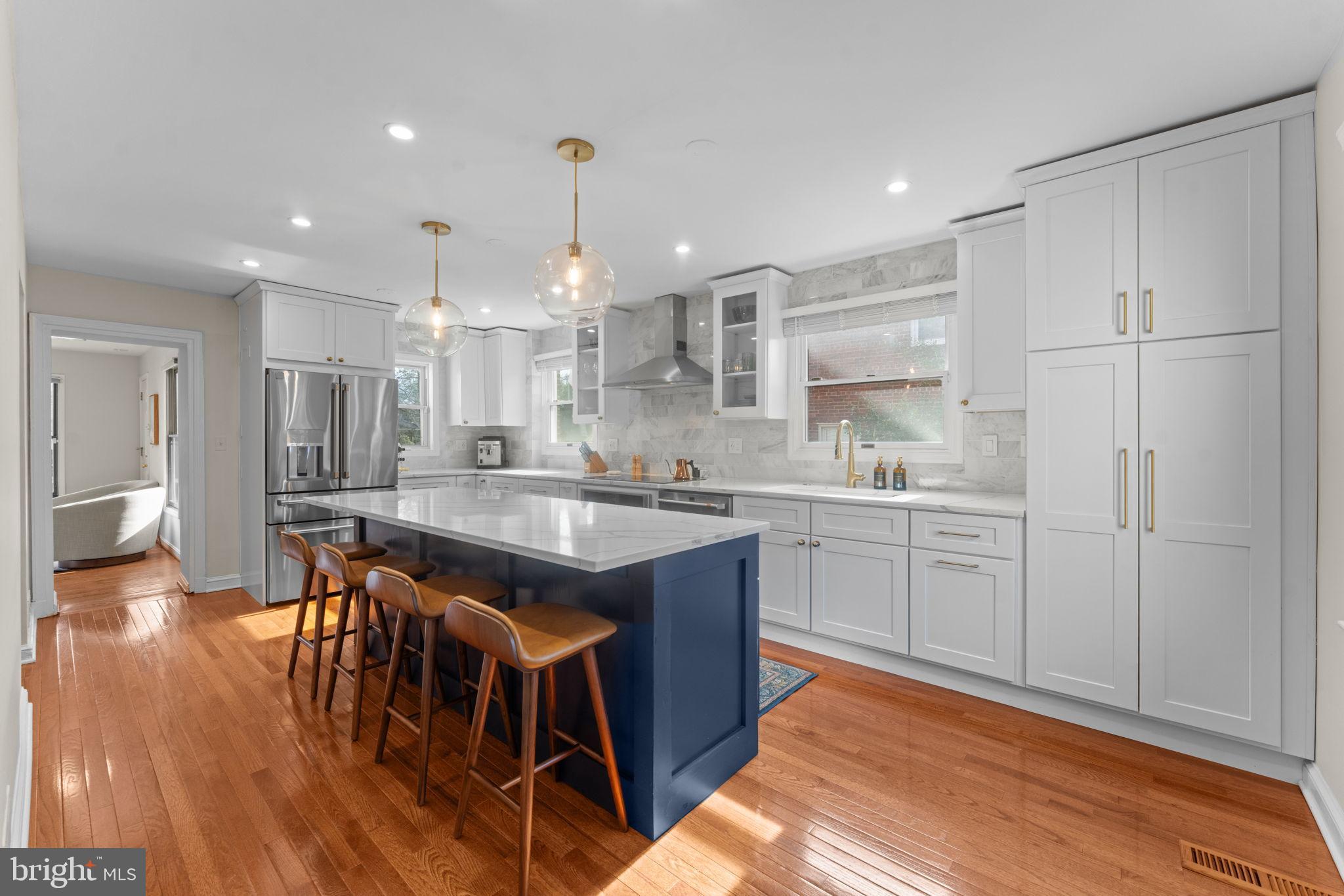 1604 HIGHLAND DRIVE