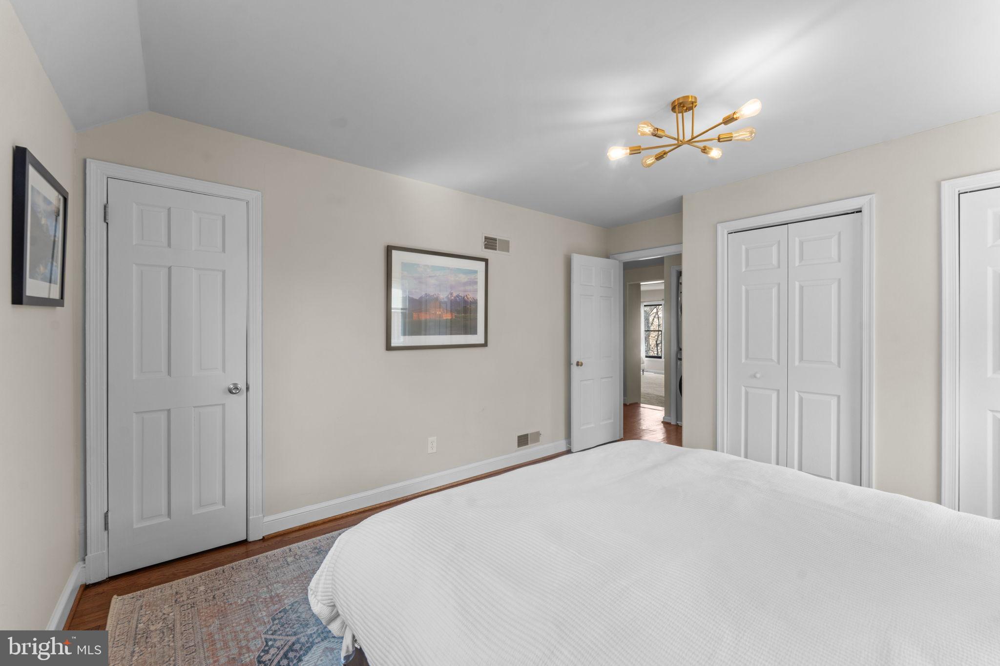 1604 HIGHLAND DRIVE
